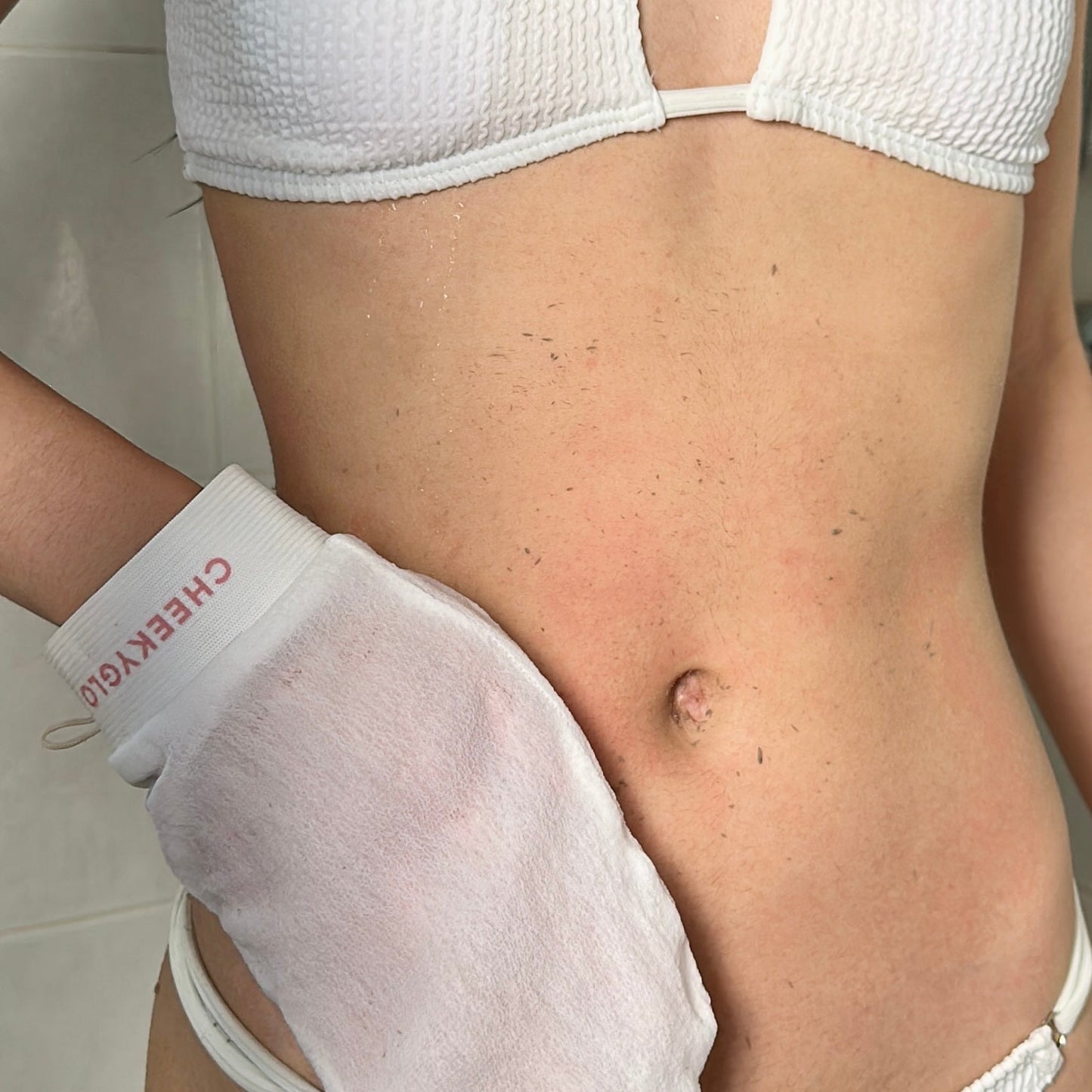 CheekyGlo Exfoliating Glove